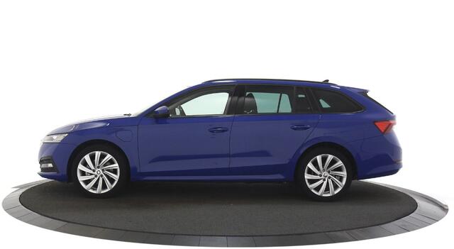 Skoda OCTAVIA Combi 1.4 TSI iV PHEV Business Edition Lm velgen / Parkeerhulp / Cruise