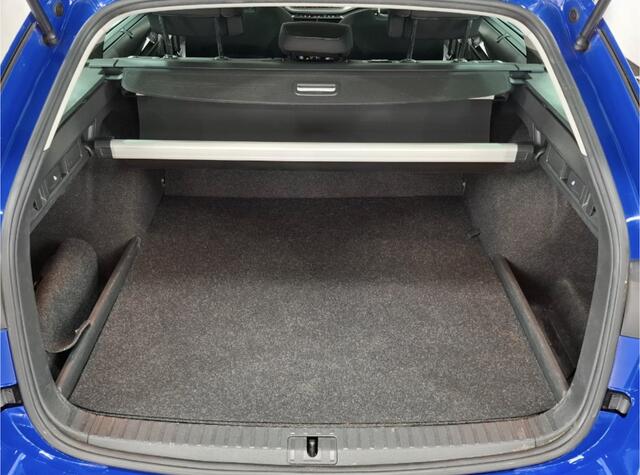 Skoda OCTAVIA Combi 1.4 TSI iV PHEV Business Edition Lm velgen / Parkeerhulp / Cruise