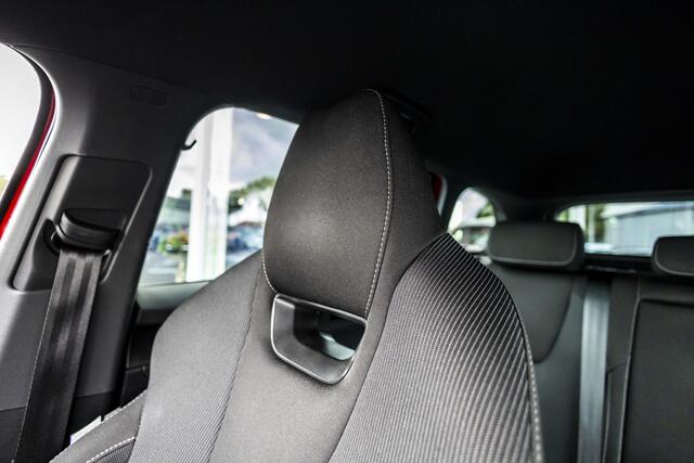 Skoda OCTAVIA Combi 1.0 TSI Sport Business | Trekhaak | LED | NL Auto