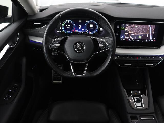 Skoda OCTAVIA 1.4 TSI iV Style | Stoelventilatie | Panoramadak | Head-Up | Leder | Adaptive cruise | Massage | 19'' | Adaptive cruise | Camera | Sfeerverlichting | Memory | Achterbankverwarming | Virtual Cockpit