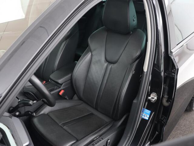 Skoda OCTAVIA 1.4 TSI iV Style | Stoelventilatie | Panoramadak | Head-Up | Leder | Adaptive cruise | Massage | 19'' | Adaptive cruise | Camera | Sfeerverlichting | Memory | Achterbankverwarming | Virtual Cockpit
