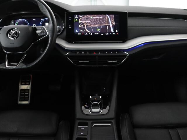 Skoda OCTAVIA 1.4 TSI iV Style | Stoelventilatie | Panoramadak | Head-Up | Leder | Adaptive cruise | Massage | 19'' | Adaptive cruise | Camera | Sfeerverlichting | Memory | Achterbankverwarming | Virtual Cockpit