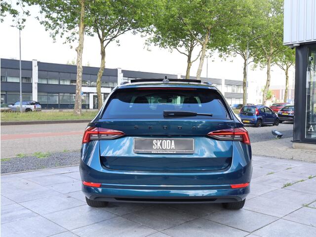 Skoda OCTAVIA Combi iV 1.4 TSI PHEV 204PK | Panodak | Head-up | Keyless | Camera | Virtual | Memory | Stoel&Stuurverwarming |