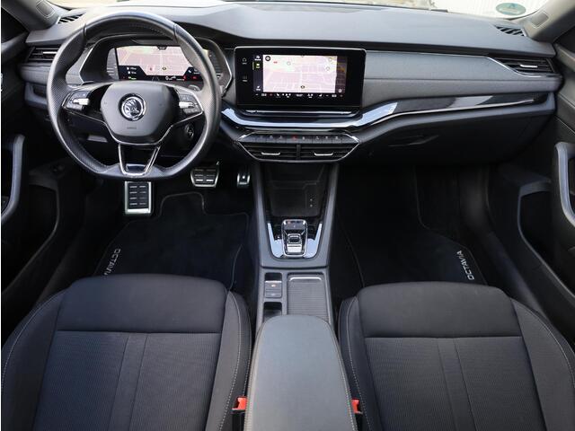Skoda OCTAVIA Combi iV 1.4 TSI PHEV 204PK | Panodak | Head-up | Keyless | Camera | Virtual | Memory | Stoel&Stuurverwarming |