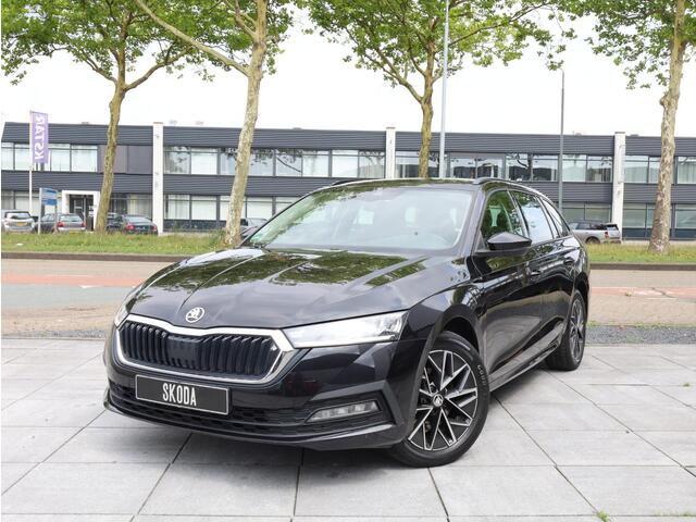Skoda OCTAVIA Combi iV 1.4 TSI iV PHEV 204PK | Keyless | Camera | Adaptive Cruise | Virtual | Stoel&Stuurverwarming | Carplay | 17"Inch |