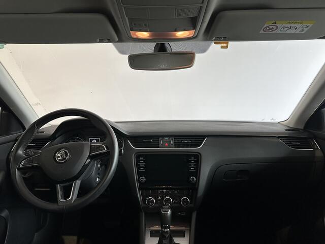 Skoda OCTAVIA Combi 1.5 TSI Greentech Business Edition AUTOMAAT | NAVIGATIE | CLIMATE CONTROL | LICHTMETALEN VELGEN | PARKEERSENSOREN ACHTER