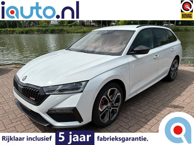 Skoda OCTAVIA Combi 1.4 TSI RS iV PHEV Matrix LED/ACC/Keyless/Camera/Head-up/Columbus/Trekhaak wegkl./19"