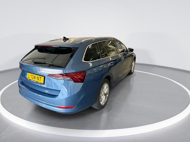 Skoda OCTAVIA Combi 1.0 e-Tsi 110pk DSG Business Edition Plus · Apple/Android Car Play · Navigatie · Elek. Trekhaak · Elek. Achterklep · 17'' Inch ·