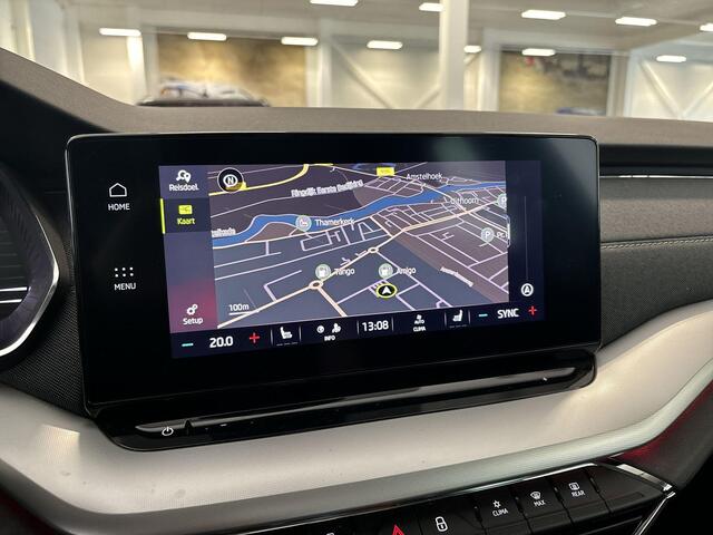 Skoda OCTAVIA Combi 1.0 e-Tsi 110pk DSG Business Edition Plus · Apple/Android Car Play · Navigatie · Elek. Trekhaak · Elek. Achterklep · 17'' Inch ·