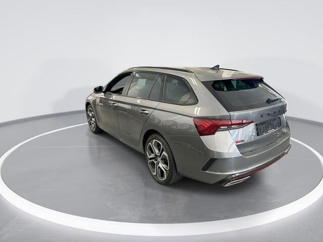 Skoda OCTAVIA Combi 1.4 Tsi 245pk DSG iV RS · Keyless · Camera · Elek. Trekhaak · Elek. Achterklep · Apple/Android Car Play · 19'' Inch · Garantie t/m 19-06-2029 of 100.000km