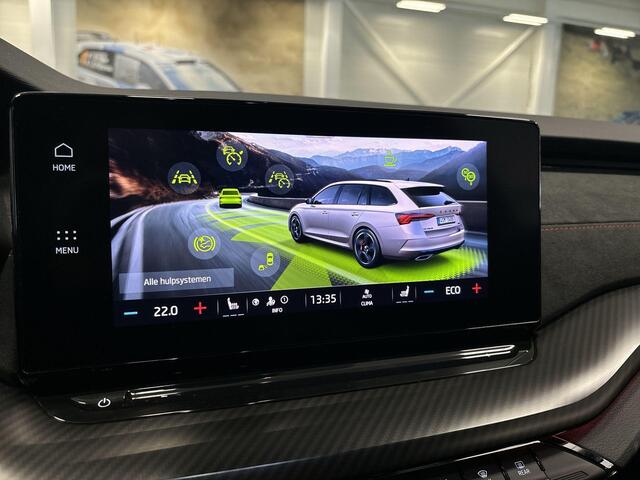 Skoda OCTAVIA Combi 1.4 Tsi 245pk DSG iV RS · Keyless · Camera · Elek. Trekhaak · Elek. Achterklep · Apple/Android Car Play · 19'' Inch · Garantie t/m 19-06-2029 of 100.000km