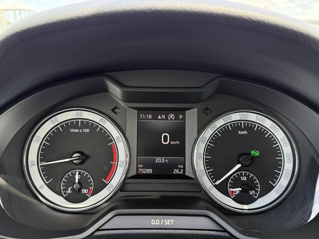 Skoda OCTAVIA 1.5 TSI Style | Navi | Clima | PDC | NAP