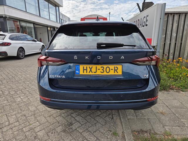 Skoda OCTAVIA Combi 1.4 TSI iV PHEV Business Edition Plus 18"/Dodehoek/Stoelverwarming v+a + stuur + memory/Head-up/Keyless/Apple Carplay & Android Auto