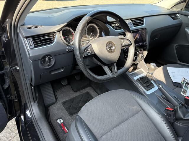 Skoda OCTAVIA Combi 1.0 TSI Greentech Business Edition