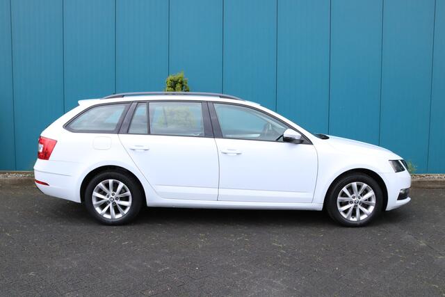 Skoda OCTAVIA Combi 1.0 TSI Greentech Ambition Business TREKH.|CARPLAY|CRUISE|NAV|CLIMA|PDC|LMV