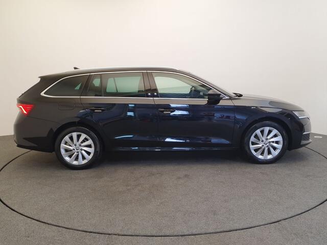 Skoda OCTAVIA Combi 1.5 TSI 150pk DSG/AUT MHEV Business Edition Wegklapbare trekhaak, Camera, Keyless
