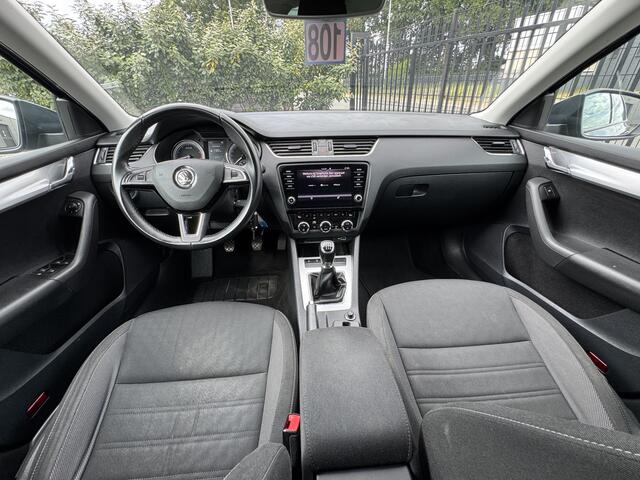Skoda OCTAVIA Combi 1.0 TSI Greentech Ambition Clima|Cruis|PDC|Media Grijs