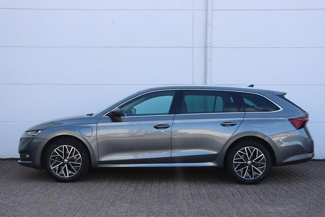 Skoda OCTAVIA Combi 1.4 TSI iV Style 204pk DSG6