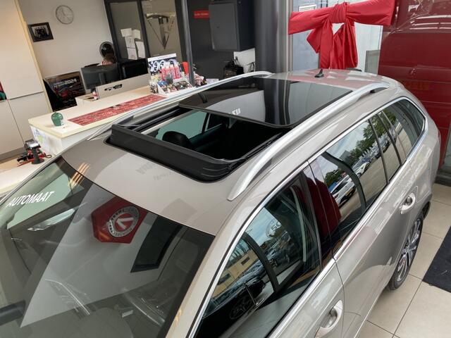 Skoda OCTAVIA Combi 1.4 TSI Greentech Style Businessline,Automaat,Panoramadak,Navigatie,Achteruitrijcamera,Spraakbediening, Canton Sound System, Trekhaak, Leder/Alcantara V&A Stoelverwarming, DAB, NL Auto, Enz..