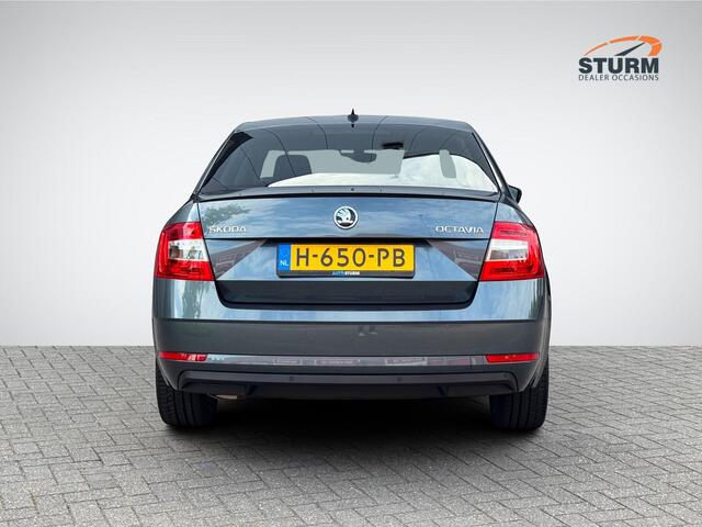 Skoda OCTAVIA 1.5 TSI Greentech Business Edition Upgrade Automaat | Navigatie Full-Map | Apple Carplay/Android Auto | Stoelverwarming | Cruise & Climate Control | Rijklaarprijs!