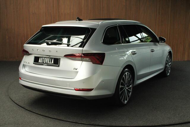 Skoda OCTAVIA Combi 1.4 TSI iV PHEV First Edition Panorama dak / Leer / Head up / elec. Stoelen / Key Less / Sfeer verlichting