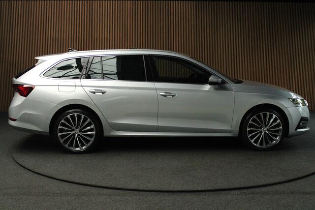Skoda OCTAVIA Combi 1.4 TSI iV PHEV First Edition Panorama dak / Leer / Head up / elec. Stoelen / Key Less / Sfeer verlichting