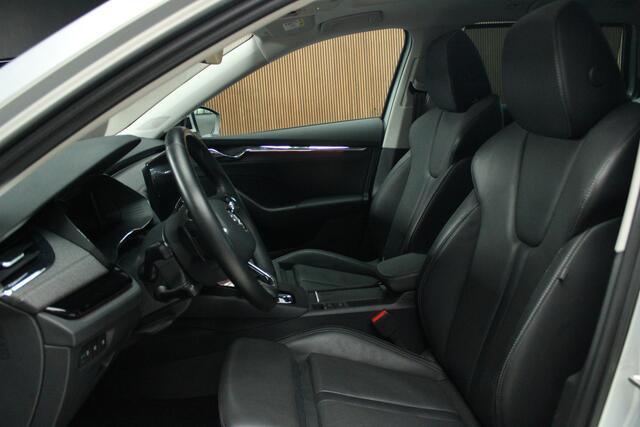Skoda OCTAVIA Combi 1.4 TSI iV PHEV First Edition Panorama dak / Leer / Head up / elec. Stoelen / Key Less / Sfeer verlichting