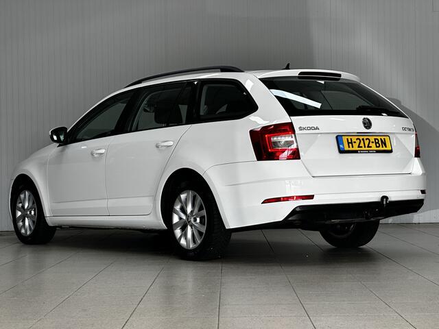 Skoda OCTAVIA Combi 1.0 TSI Greentech Business Edition/ Trekhaak/ 16'' LMV/ Apple + Android/ Navi/ Clima/ Cruise/ Elek. pakket/ Isofix/ Bluetooth/ Multi. LEDER. Stuur/ Mistl./ PDC/ LED Dagrijverl./ Dakrails.