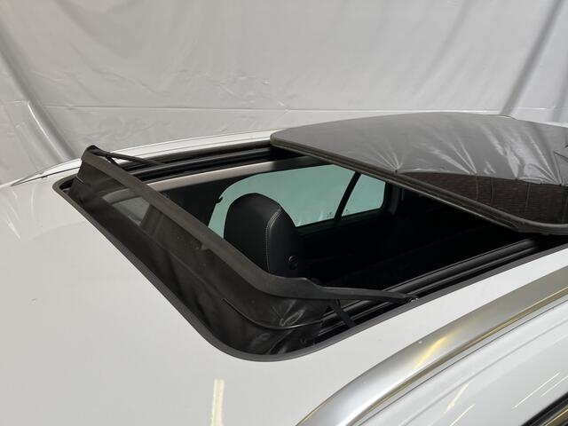 Skoda OCTAVIA Combi 1.4 TSI iV PHEV Style / AUTOMAAT/ PANO/ LEER/ TREKHAAK/ HEAD-UP/ STUUR+STOEL VERWARM. + STOELKOELING/ / MEMORY SEAT/ PARK.SENSOR.V+A/ CAMERA/ KEYLESS/ ACC/ DCC/ SMARTLINK/ CRUISE CONTROL/ DODE HOEK/ DAB/ CLIMA/ NA