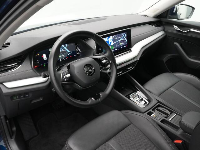 Skoda OCTAVIA Combi 1.4 TSI PHEV 204 pk DSG Business Edition | Rondomzicht camera | Matrix LED | Adaptive Cruise | Verwarmbare voorruit | 18 inch