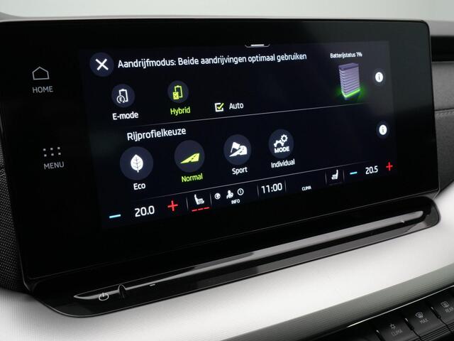 Skoda OCTAVIA Combi 1.4 TSI PHEV 204 pk DSG Business Edition | Rondomzicht camera | Matrix LED | Adaptive Cruise | Verwarmbare voorruit | 18 inch