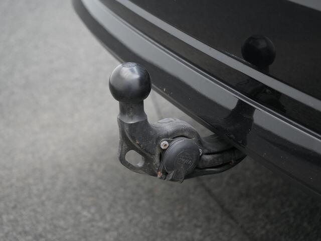 Skoda OCTAVIA Combi 1.0 e-TSI 110 pk DSG Business Edition | Panoramadak | Trekhaak | Navigatie | Stoelverwarming