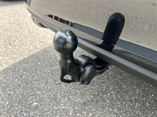 Skoda OCTAVIA Combi FL Business Edition m-HEV 1.5 TSI 115 pk 7 versn. DSG | Getint glas achter | Trekhaak wegklapbaar