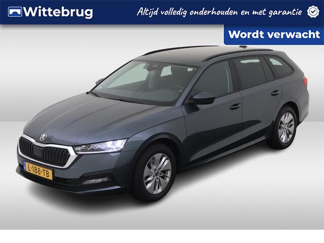 Skoda OCTAVIA Combi 1.0 TSI 110pk Business Edition / Navigatie / Parkeersensoren / 16" LMV