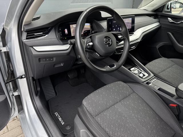 Skoda OCTAVIA Combi 1.0 e-TSI Business Edition Plus ?Automaat ?Virtual Cockpit ?Full LED ?Navigatie ?Apple Carplay & Android Auto ?Stoelverwarming ?Keyless ?Climate ?Cruise ?Parkeersensoren ?Lichtmetaal