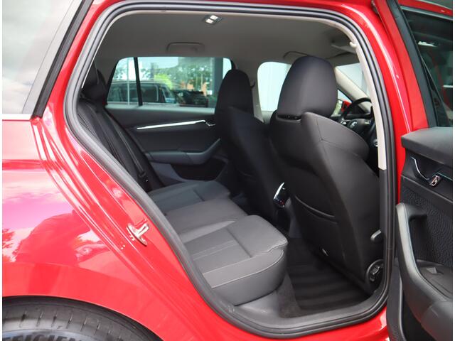 Skoda OCTAVIA Combi 1.0 TSI Business Edition Plus