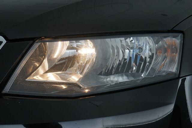 Skoda OCTAVIA Combi 1.4 TSI Greentech Edition Businessline