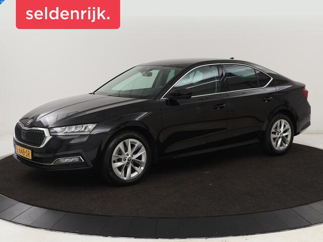 Skoda OCTAVIA 1.0 TSI Business Edition | Camera | Carplay | Navigatie | Full LED | Parkeerhulp | Chrome Pakket | Cruise control | Digital Cockpit | 17'' lichtmetalen velgen