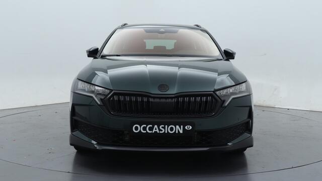 Skoda OCTAVIA Combi 1.5 TSI MHEV Business Edition Plus / Black Edition / Demonstratievoertuig