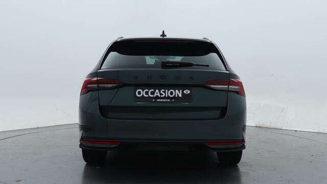 Skoda OCTAVIA Combi 1.5 TSI MHEV Business Edition Plus / Black Edition / Demonstratievoertuig