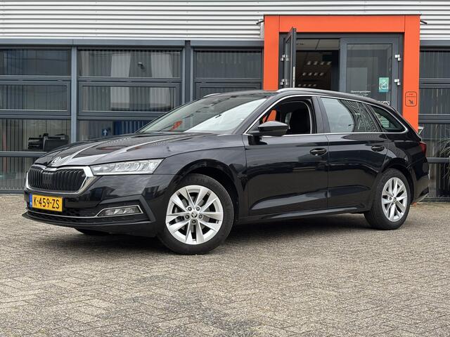 Skoda OCTAVIA Combi 1.0 TSI Business Edition / Trekhaak / Camera / Navi / Cruise Control / Climate Control /