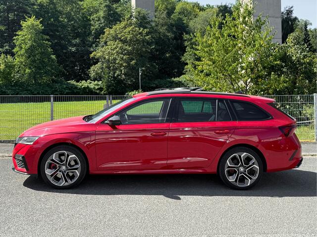 Skoda OCTAVIA Combi 1.4 TSI RS iV PHEV Pano Head-Up Canton Elektr. RS-Zetels ACC 19-Inch Keyless Side/Lane VOL!
