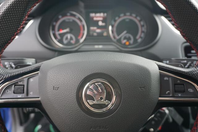 Skoda OCTAVIA Combi 2.0 TSI RS 230