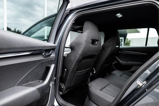 Skoda OCTAVIA Combi 1.0 TSI Sport Business | Trekhaak | LED | NL Auto