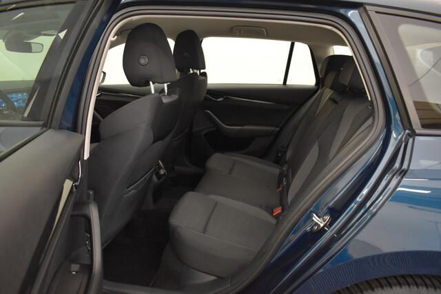 Skoda OCTAVIA Combi 1.0 E-TSI 110PK Business Edition Automaat