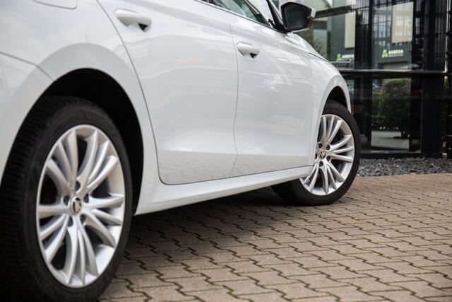 Skoda OCTAVIA Combi 1.4 TSI iV PHEV Business Edition , Adap. cruise, Carplay, Stuur/stoelverwarming,