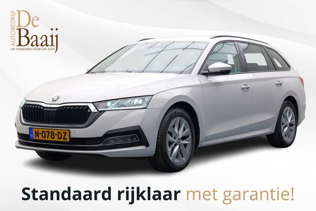 Skoda OCTAVIA Combi 1.5 TSI First Edition | Trekhaak | Parkeerhulp | Optiek zwart | 150pk!