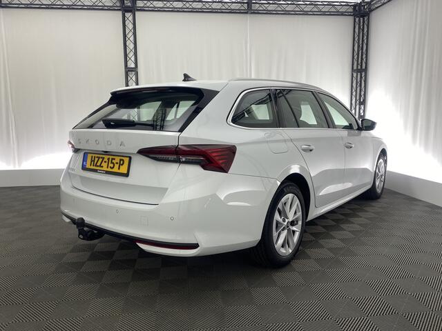 Skoda OCTAVIA Combi 1.5 TSI MHEV Business Edition Automaat | Apple Carplay | Elek. Trekhaak | ACC | DAB |