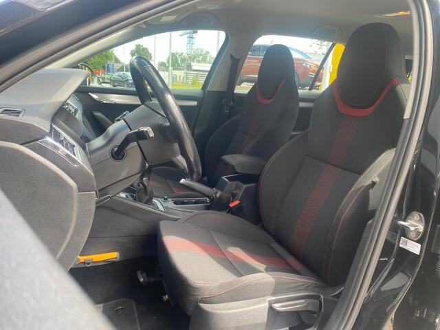 Skoda OCTAVIA Combi BWJ 2017 | 1.0 TSI 116PK Ambition Bus | CLIMA | CRUISE | CARPLAY | NAVI | LICHTMETAAL | PDC |