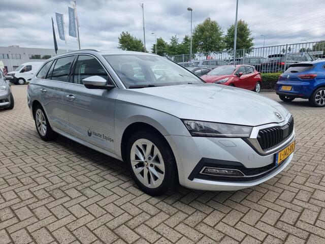 Skoda OCTAVIA Combi 1.0 TSi 110 Business Edition | Stoelverwarming | Achterrijcamera | Climate Control |